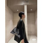 2025年5月29日入荷新作 Balenciaga  crush  SIZE： 31x 20x 10cm  SIZE： 40× 25× 13cm    お安い/人気/革/バッグ/XX工場