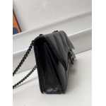 2025年5月29日入荷新作 Balenciaga Crush SIZE：21x4.5x15cm    お安い/人気/革/バッグ/XX工場