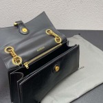 2025年5月29日入荷新作 Balenciaga  SIZE： 25x15x9.5cm お安い/人気/革/バッグ/XX工場