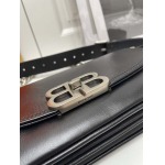 2025年5月29日入荷新作Balenciaga  新作23FallBB Soft 26*24.8*3cm/36*23.8*4cmお安い/人気/革/バッグ/XX工場