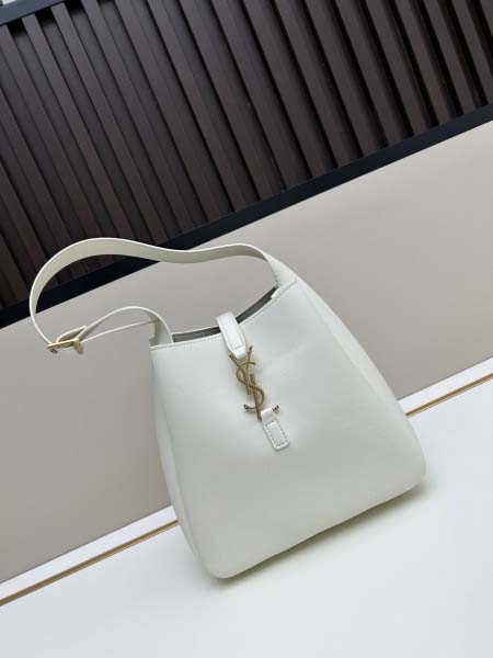 2025年5月29日入荷新作新作P260YSLわきの下バッグ...