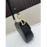 2025年5月29日入荷新作 Soft Saddle Dior  SIZE:24x20x7CM お安い/人気/革/バッグ/XX工場