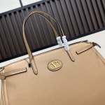 2025年5月29日入荷新作 VALENTINO GARAVANI ANTIBES SIZE: 35X 29X 18CM お安い/人気/革/バッグ/XX工場