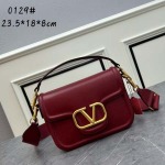 2025年5月29日入荷新作 VALENTINO GARAVANI ALLTIME SIZE：23.5 x18 x 8 CM お安い/人気/革/バッグ/XX工場