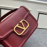 2025年5月29日入荷新作 VALENTINO GARAVANI ALLTIME SIZE：23.5 x18 x 8 CM お安い/人気/革/バッグ/XX工場