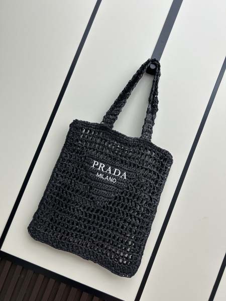 2025年5月29日入荷新作P210 Prada SIZE：...