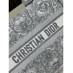 2025年5月29日入荷新作Dior Book Tote】 SIZE:42cmお安い/人気/革/バッグ/XX工場