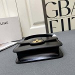 2025年5月29日入荷新作CELINE 2025 Teen tromphe SIZE:19*13*5cmお安い/人気/革/バッグ/XX工場