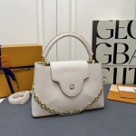 2025年5月29日入荷新作Louis Vuitton  M12938 M12937Capucines ChainOnYou Taurillon SIZE::27×18×9cmSIZE::31.5×20×11cmお安い/人気/革/バッグ/X