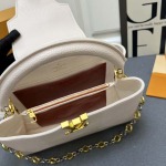2025年5月29日入荷新作Louis Vuitton  M12938 M12937Capucines ChainOnYou Taurillon SIZE::27×18×9cmSIZE::31.5×20×11cmお安い/人気/革/バッグ/X