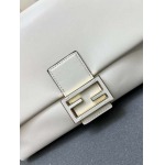 2025年5月29日入荷新作 Fendi SIZE:26.5X18X8.5Cmお安い/人気/革/バッグ/XX工場