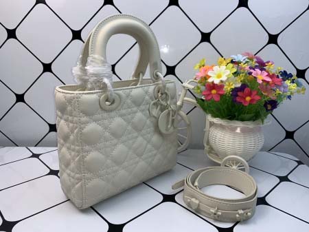 2025年6月5日入荷新作20CMx16.5CMx8CM  Lady Diorお安い/人気/革/バッグ/SY工場