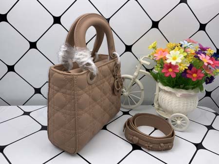 2025年6月5日入荷新作20CMx16.5CMx8CM  Lady Diorお安い/人気/革/バッグ/SY工場