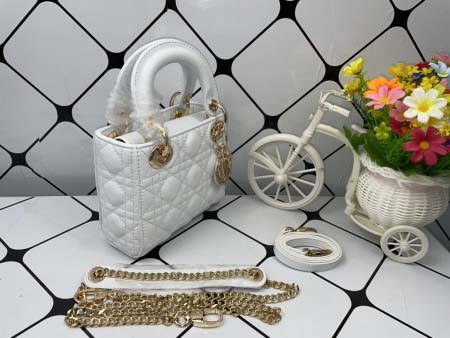 2025年6月5日入荷新作 17CMx15CMx7CM  Lady Diorお安い/人気/革/バッグ/SY工場