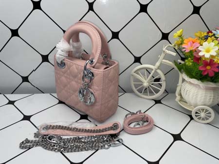 2025年6月5日入荷新作 17CMx15CMx7CM  Lady Diorお安い/人気/革/バッグ/SY工場