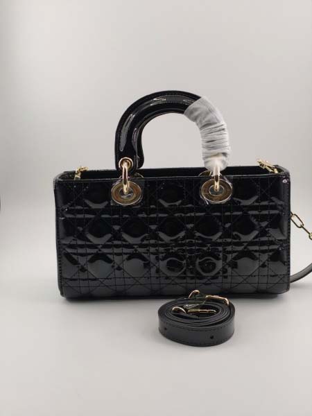 2025年6月5日入荷新作 Dior  26CM-Lady Dior    お安い/人気/革/バッグ/SY工場