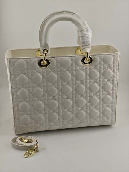 2025年6月5日入荷新作32CMx24CMx12CM  Lady Diorお安い/人気/革/バッグ/SY工場