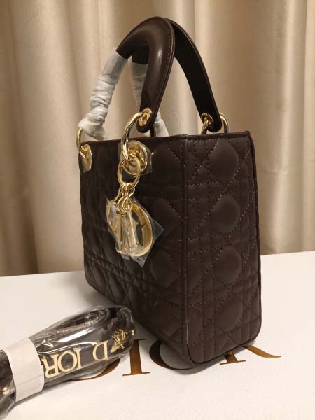 2025年6月5日入荷新作  Dior Lady Dior SIZE:20    お安い/人気/革/バッグ/SY工場