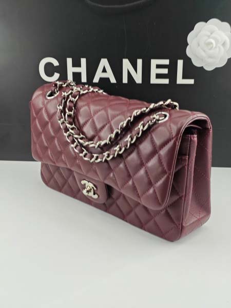 2025年6月5日入荷新作Chanel  A01112 SIZE:：25.5*15.5*6.5  お安い/人気/革/バッグ/SY工場
