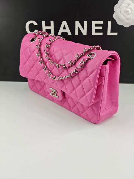 2025年6月5日入荷新作Chanel  A01112 SIZE:：25.5*15.5*6.5  お安い/人気/革/バッグ/SY工場