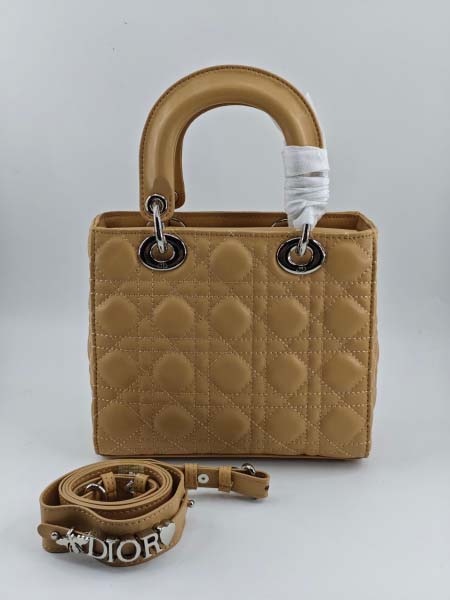 2025年6月5日入荷新作20CMx16.5CMx8CM  Lady Diorお安い/人気/革/バッグ/SY工場