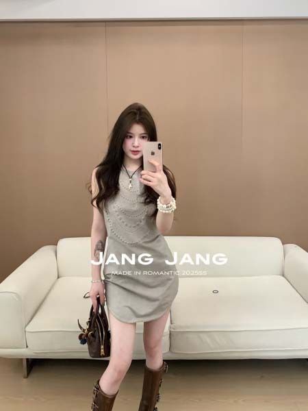 2025年6月18日入荷春夏新作Celineワンピースファッション/誕生日プレゼント/贈り物 can工場