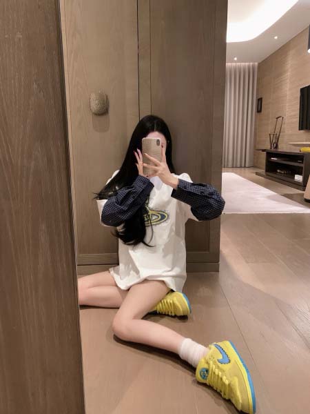 2025年6月18日入荷春夏新作vivienne長袖 Tシャツファッション/誕生日プレゼント/贈り物 can工場