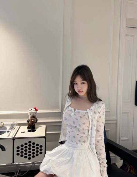 2025年6月18日入荷春夏新作CHANEL キャミソール+カーディガンファッション/誕生日プレゼント/贈り物 can工場