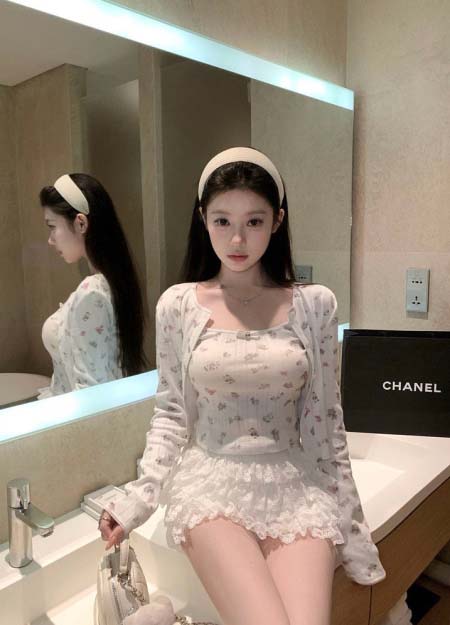 2025年6月18日入荷春夏新作CHANEL キャミソール+カーディガンファッション/誕生日プレゼント/贈り物 can工場