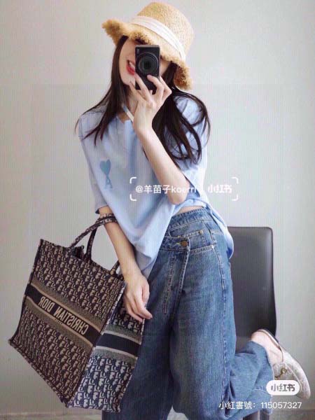 2025年6月18日入荷春夏新作Ami半袖 Tシャツファッション/誕生日プレゼント/贈り物 can工場