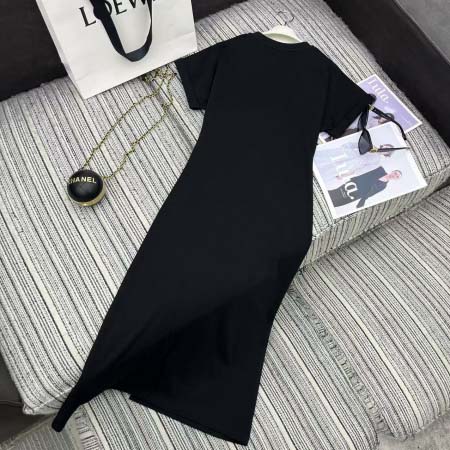 2025年6月18日入荷春夏新作LOEWEワンピースファッション/誕生日プレゼント/贈り物 can工場