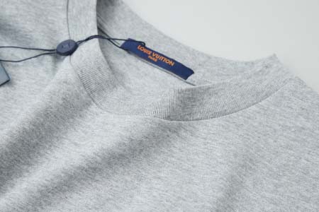 2025年6月25日入荷新作Louis Vuitton半袖 tシャツ★誕生日プレゼント/ファッションの流行/贈り物/LWC工場