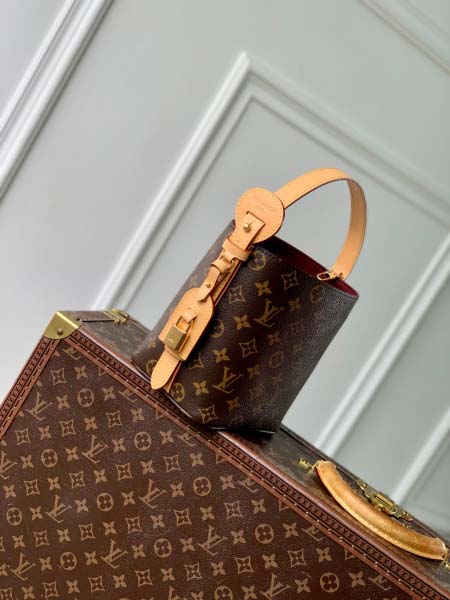 2025年6月26日入荷Louis Vuitton バッグ M12925   All In BB Monogram   18 CMx 12 CMx 16CM 高品質人気の新作/誕生日プレゼント/SQ工場