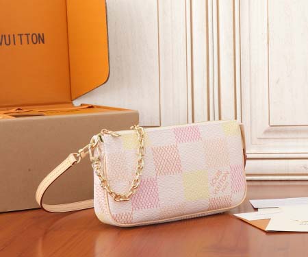 2025年6月26日入荷Louis Vuitton バッグPochette Accessoires Damierlicious Damier :N40642:23.5CMx13.5CMx4CM 高品質人気の新作/誕生日プレゼント/SQ工場