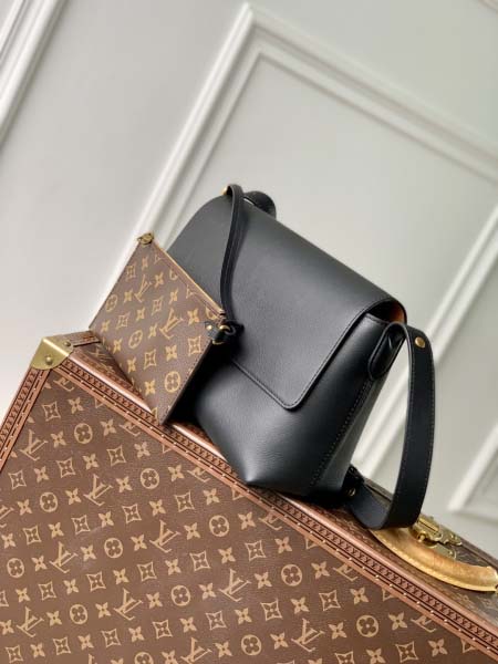 2025年6月26日入荷Louis Vuitton バッグ Monogram:M13148:30CMx18CMx12CM 高品質人気の新作/誕生日プレゼント/SQ工場