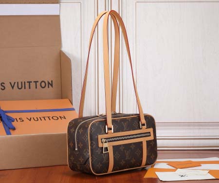 2025年6月26日入荷Louis Vuitton バッグ  Cit Monogram Monogram LV :M46321:26CMx16CMx11CM 高品質人気の新作/誕生日プレゼント/SQ工場