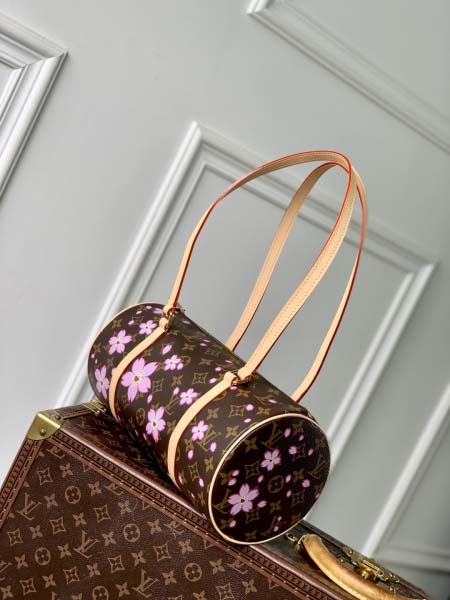 2025年6月26日入荷Louis Vuitton バッグ Papillon Monogram CMx Cherry Blossom :M13097:27CMx11CMx13CM 高品質人気の新作/誕生日プレゼント/SQ工場