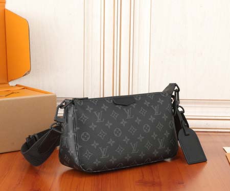 2025年6月26日入荷Louis Vuitton バッグPochette Accessoire CMxL Monogram Eclipse 1990 Monogram Eclipse :M11741:28CMx16.5CMx9CM 高品質
