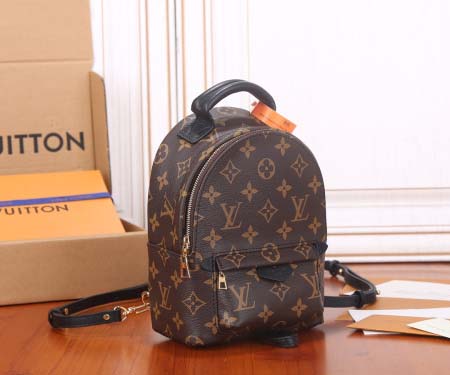 2025年6月26日入荷Louis Vuitton バッグ Nicolas Ghesquire Monogram Monogram 1:M44873:17CMx22CMx10CM 高品質人気の新作/誕生日プレゼント/SQ工場