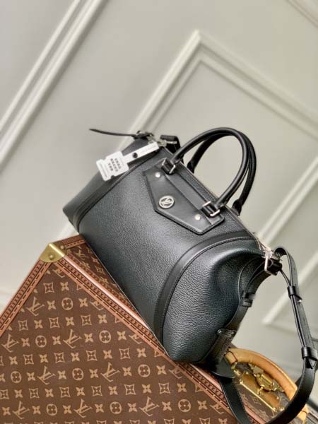 2025年6月26日Louis Vuitton バッグ LV Biker  2025  Nicolas Ghesquire  11 6.7 Sarah :M14700:38CMx15CMx15CM 高品質人気の新作/誕生日プレゼント/SQ工