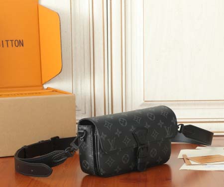 2025年6月26日Louis Vuitton バッグ Montsouris  1994  Montsouris  Monogram Eclipse Monogram Eclipse :M83567:22CMx12CMx6CM 高品質人気の