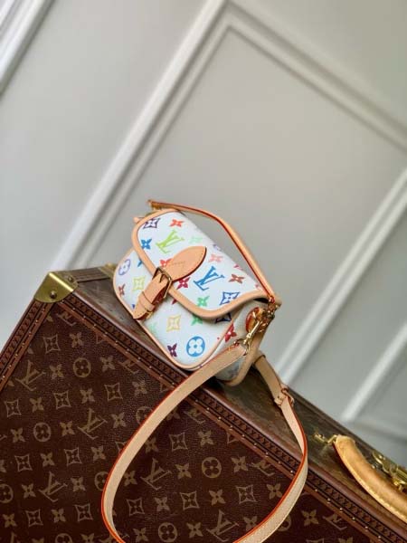 2025年6月26日Louis Vuitton バッグ Nano Diane  CMx  Monogram Monogram :M14194:19CMx10.5CMx6CM 高品質人気の新作/誕生日プレゼント/SQ工場