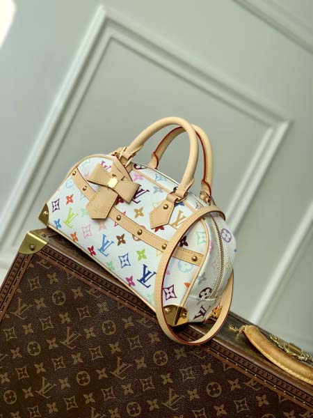 2025年6月26日Louis Vuitton バッグ Handbag East West  CMx  Monogram  LV CMx TM Monogram  Zippy :M13084:27CMx14CMx10CM 高品質人気の新作/