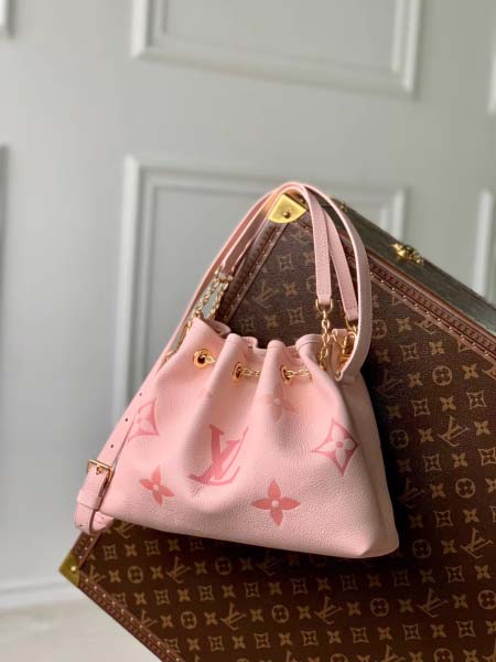 2025年6月26日Louis Vuitton バッグ Summer Bundle  Dgrad Monogram Empreinte :M46492:28CMx20CMx11.5CM 高品質人気の新作/誕生日プレゼント/SQ工場
