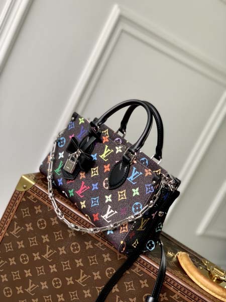 2025年6月26日Louis Vuitton バッグ OnTheGo East West  CMx  Monogram  Toron Monogram :M13260:25CMx13CMx10CM 高品質人気の新作/誕生日プレゼント/SQ