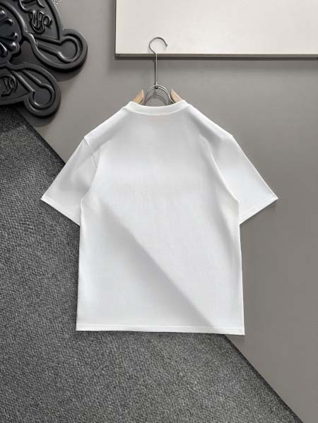 2025年6月30日入荷新作Gucci半袖Tシャツ 高级品超厳選★入手困難/誕生日プレゼント/MF工場