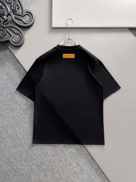 2025年6月30日入荷新作Louis Vuitton半袖Tシャツ 高级品超厳選★入手困難/誕生日プレゼント/MF工場