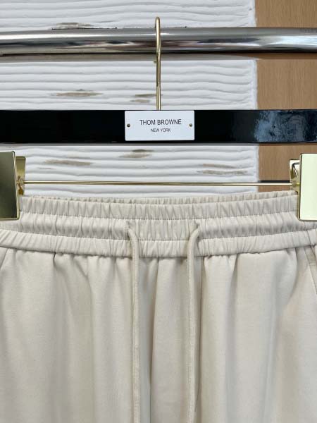 2025年6月30日入荷新作Prada春夏スウェットパンツ 高级品超厳選★入手困難/誕生日プレゼント/MF工場