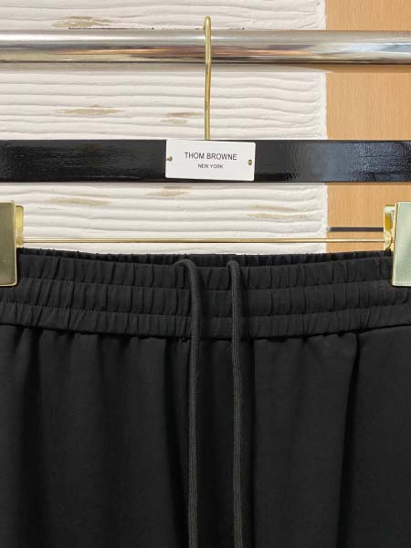 2025年6月30日入荷新作Prada春夏スウェットパンツ 高级品超厳選★入手困難/誕生日プレゼント/MF工場