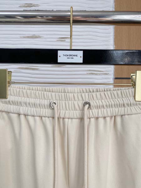 2025年6月30日入荷新作Miumiu春夏スウェットパンツ 高级品超厳選★入手困難/誕生日プレゼント/MF工場